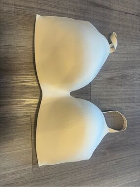 knix Light Cream Everyday Seamless Bra